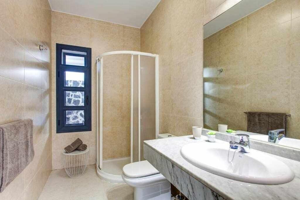 Homu Bianca Fantastica Villa Con Piscina Privad Playa Blanca  Buitenkant foto