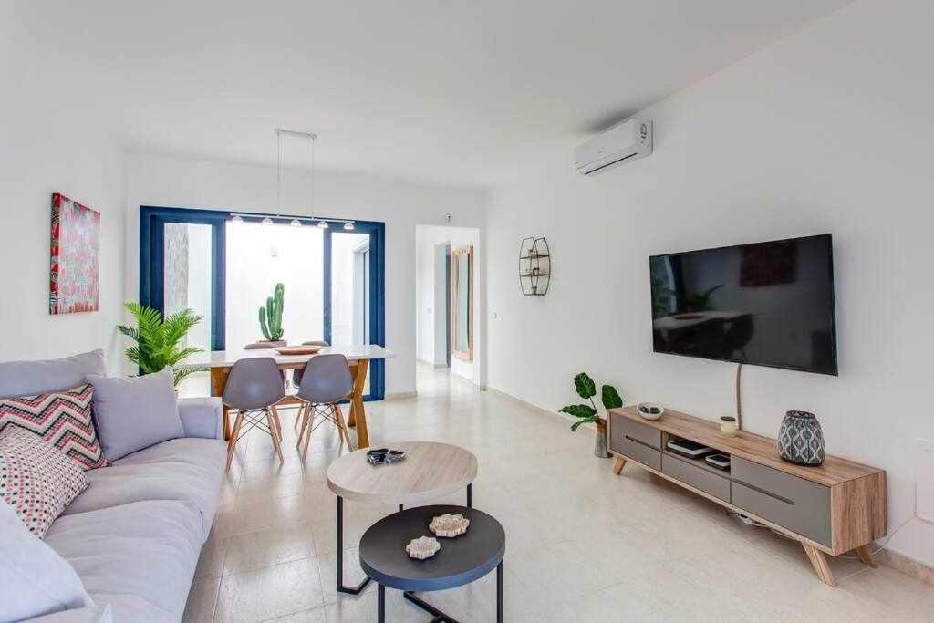 Homu Bianca Fantastica Villa Con Piscina Privad Playa Blanca  Buitenkant foto