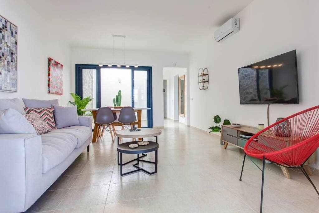 Homu Bianca Fantastica Villa Con Piscina Privad Playa Blanca  Buitenkant foto