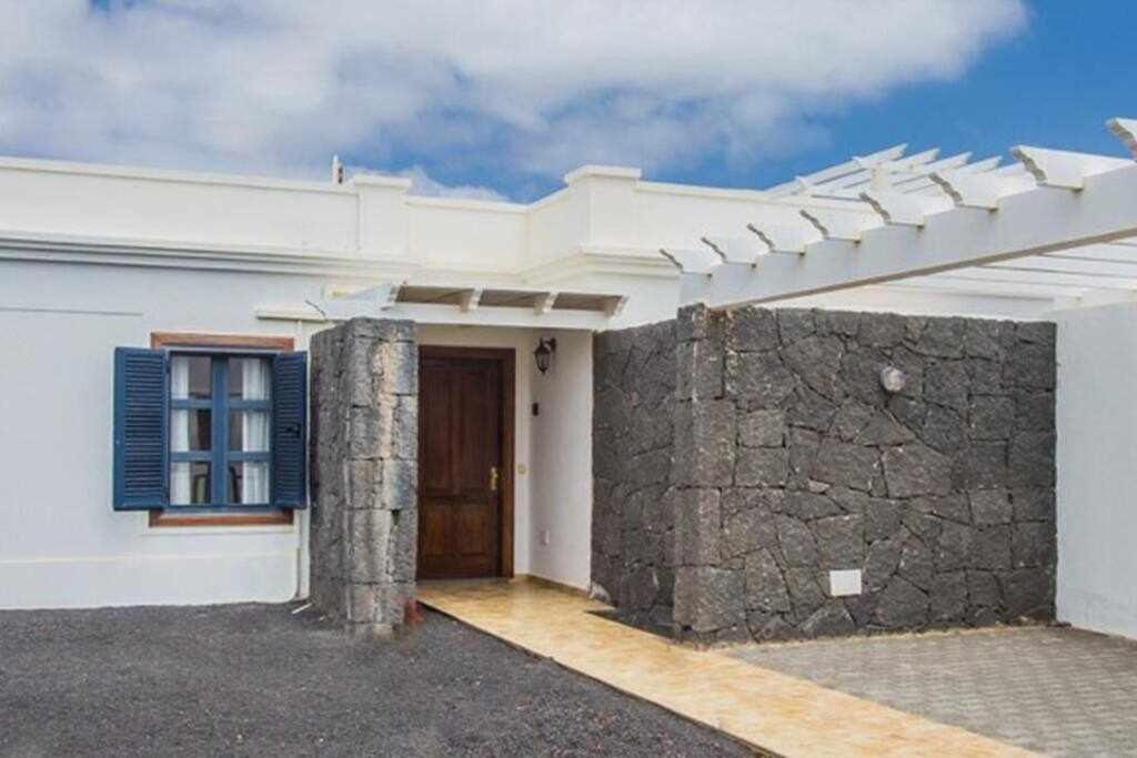 Homu Bianca Fantastica Villa Con Piscina Privad Playa Blanca  Buitenkant foto